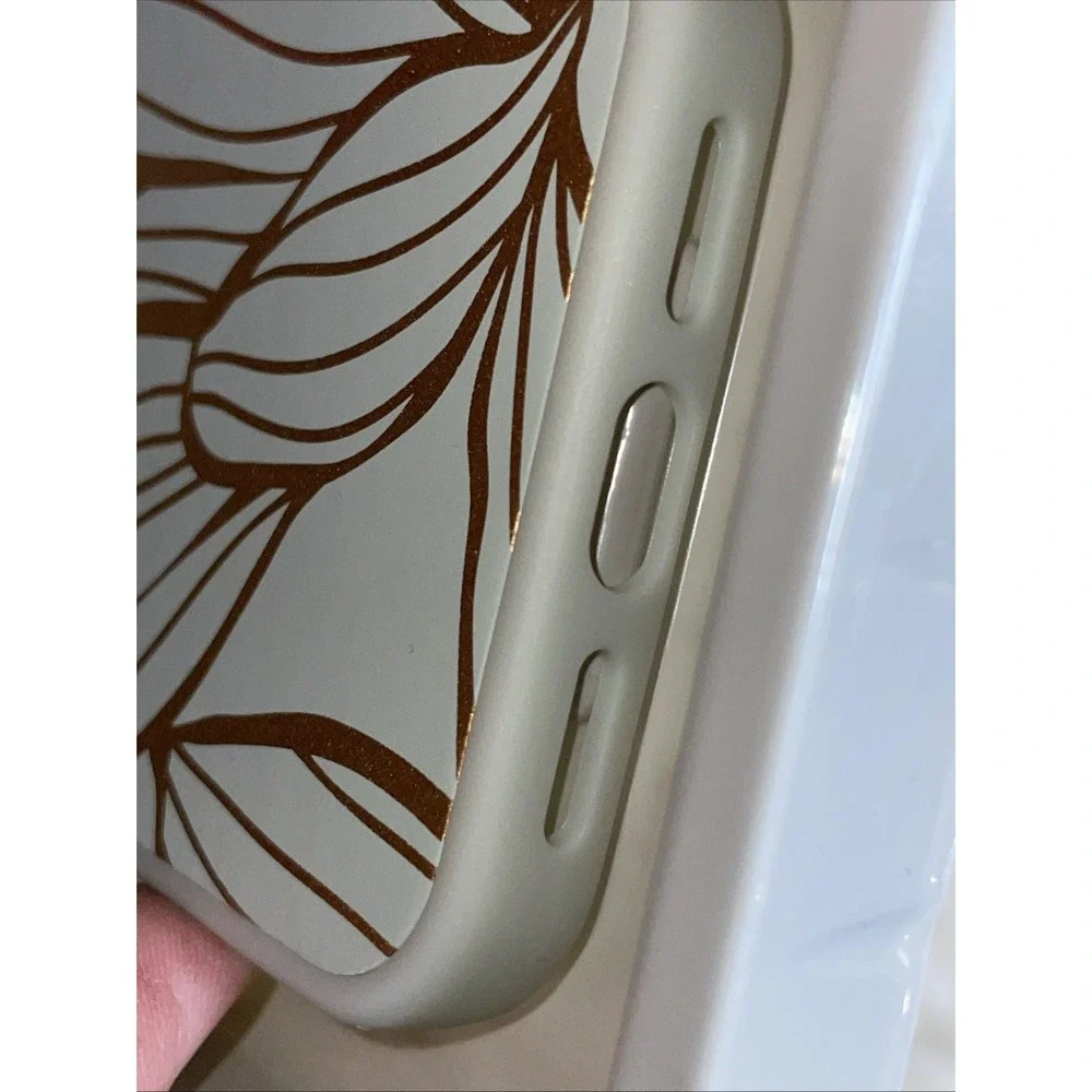 iphone 12 and 12Pro antimicrobial case light mint green &‎ gold leaves wireless